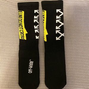 OFF-WHITE POLICE LINE DO NOT CROSS SOCKS